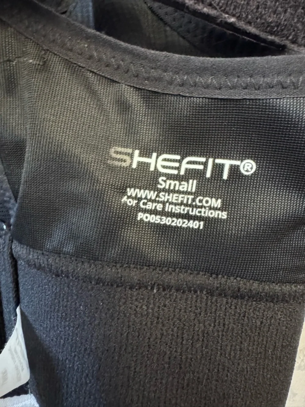 SHEFIT Ultimate Sports Bra Size‎ Small Black Front Zip High Support Wireless